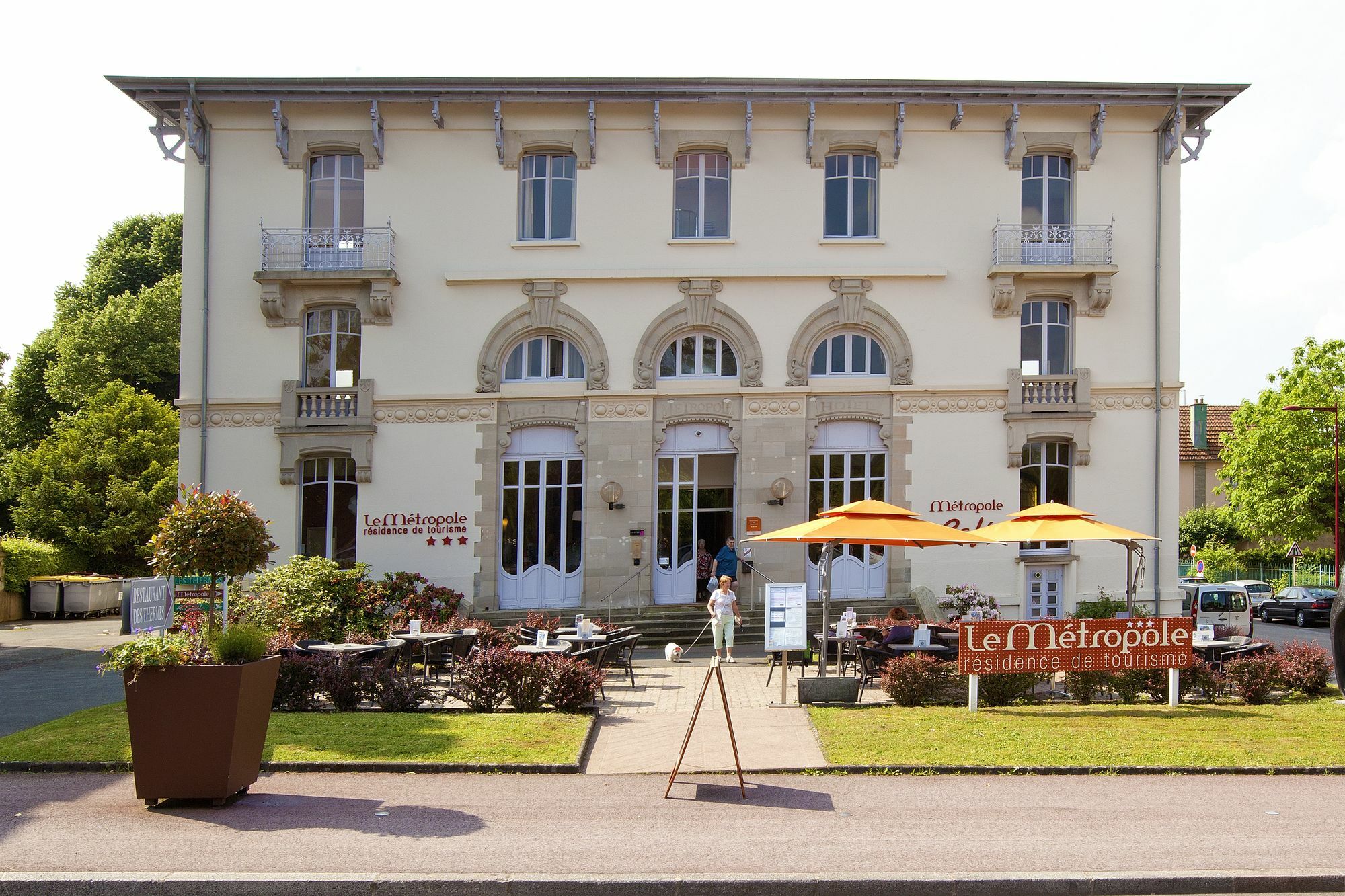 Garden & City Luxeuil Ex Le Metropole Et Les Thermes Exterior foto
